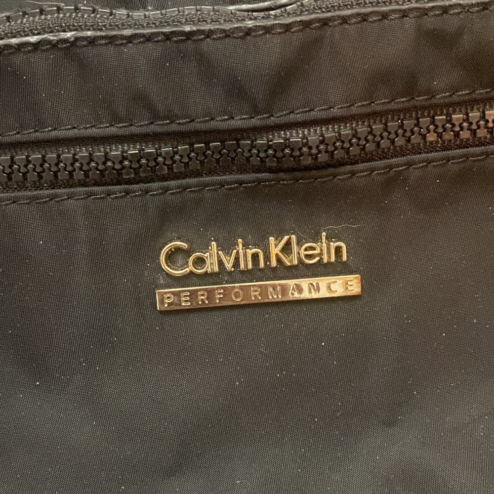 Calvin Klein Performance bag - Picture 2 of 5